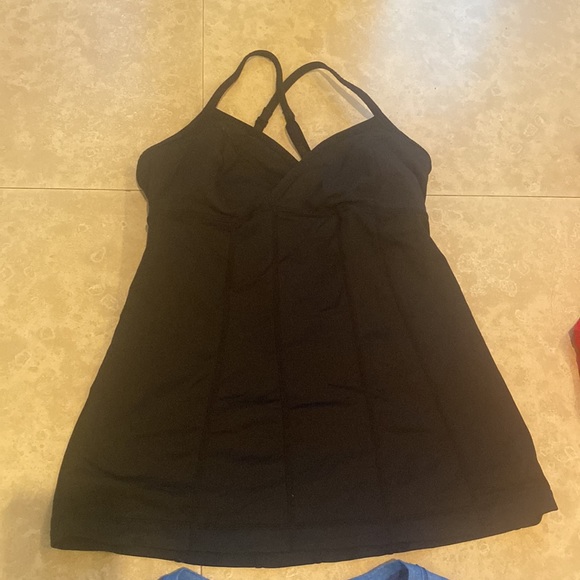 3 Lululemon tops! Amazing bundle 🥰 - Picture 3 of 10